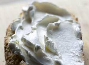 SPREDABLE VEGAN CHEESE ALTERNATIVE_PLAIN